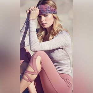 Free people movement peekaboo sweatshirt size L